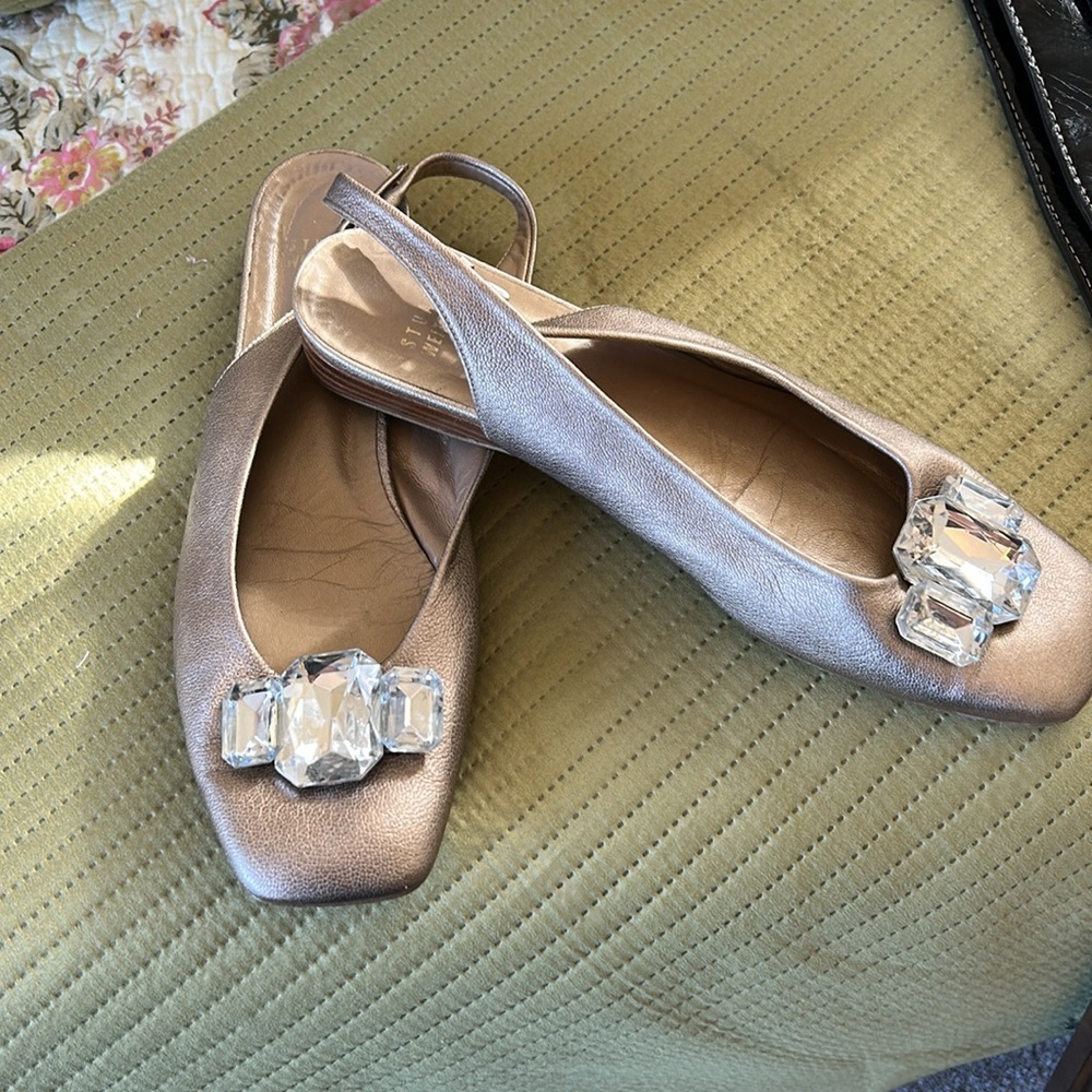 Beautiful slingback flats
